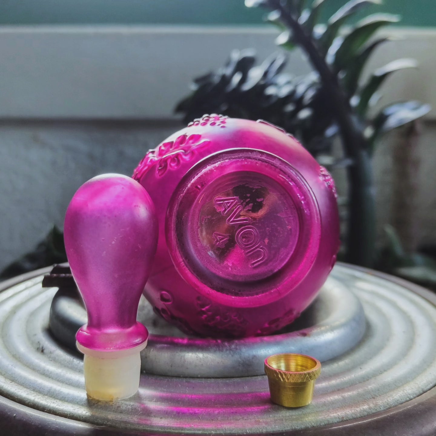 satin pink retro avon genie bong
