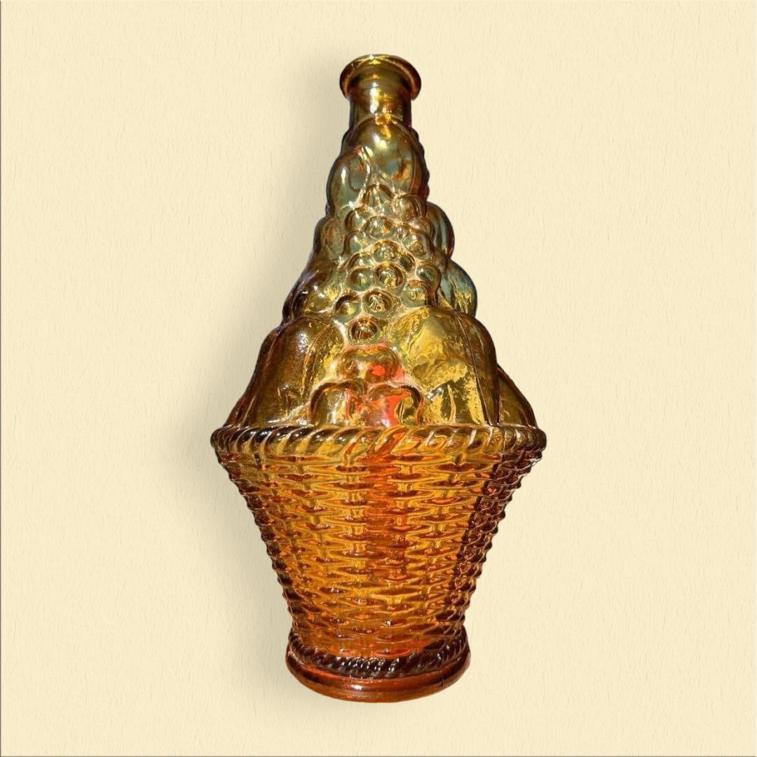 basket of fruit - empoli amber vase - made in Italy 1960s