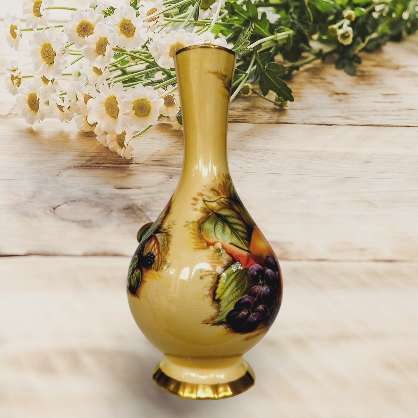 aynsley orchard gold bus vase bongo