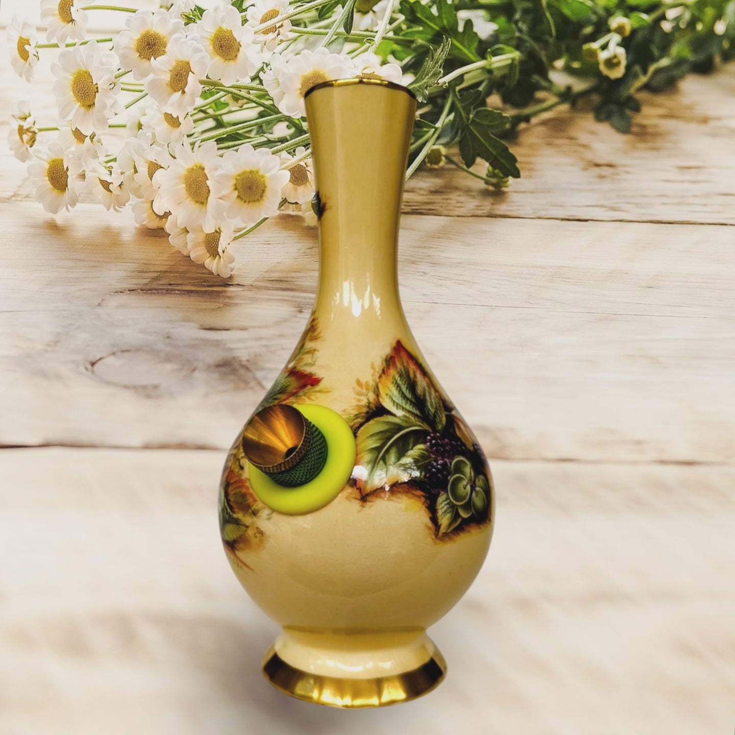 aynsley orchard gold bus vase bongo