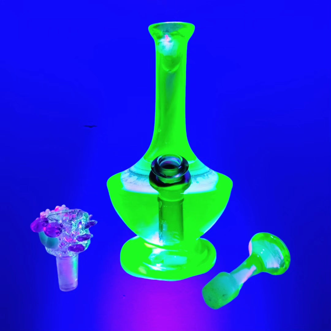 the forbidden uranium glass bong