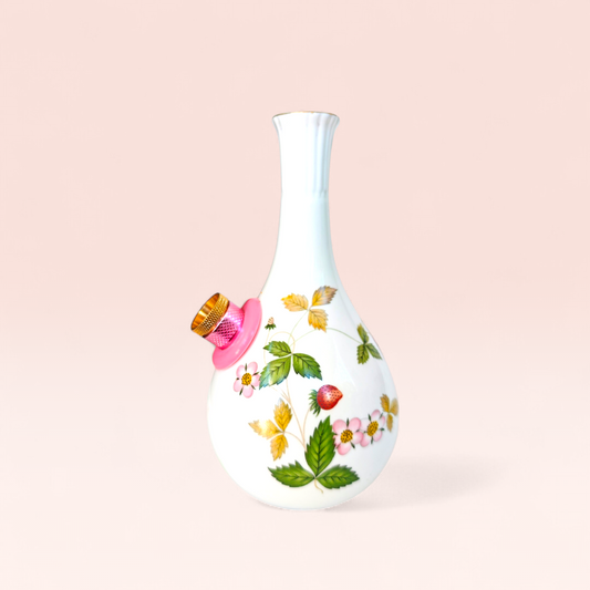 vintage made in england wedgewood bone china 'wild strawberry' bud vase bong