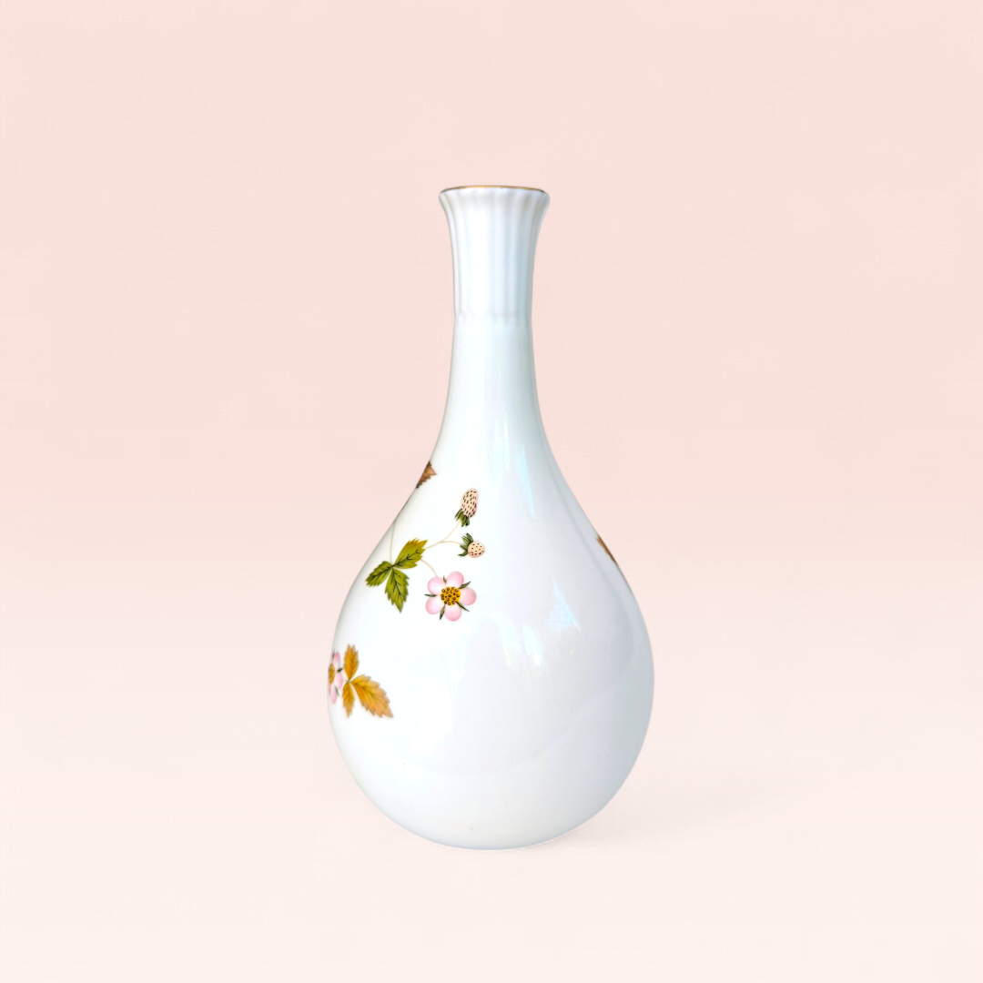 vintage made in england wedgewood bone china 'wild strawberry' bud vase bong