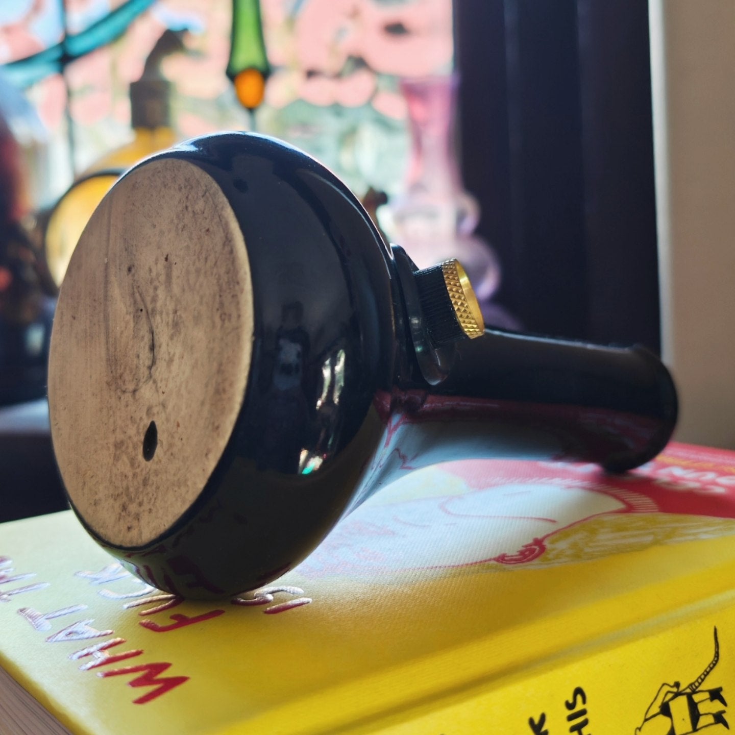 retro stealth goth bud vase bong