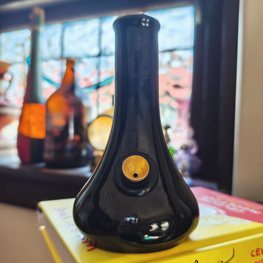 retro stealth goth bud vase bong