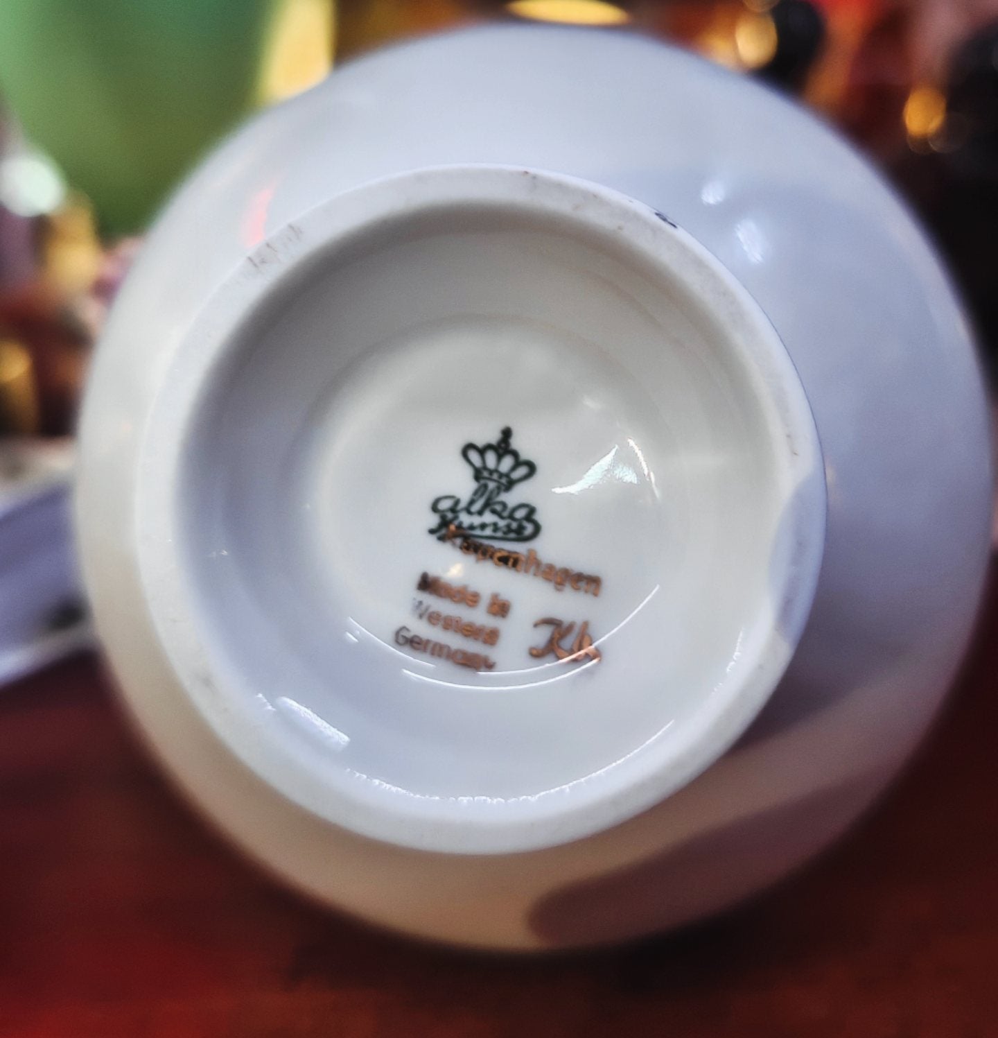 vintage western germany beauty and the beast vase bong