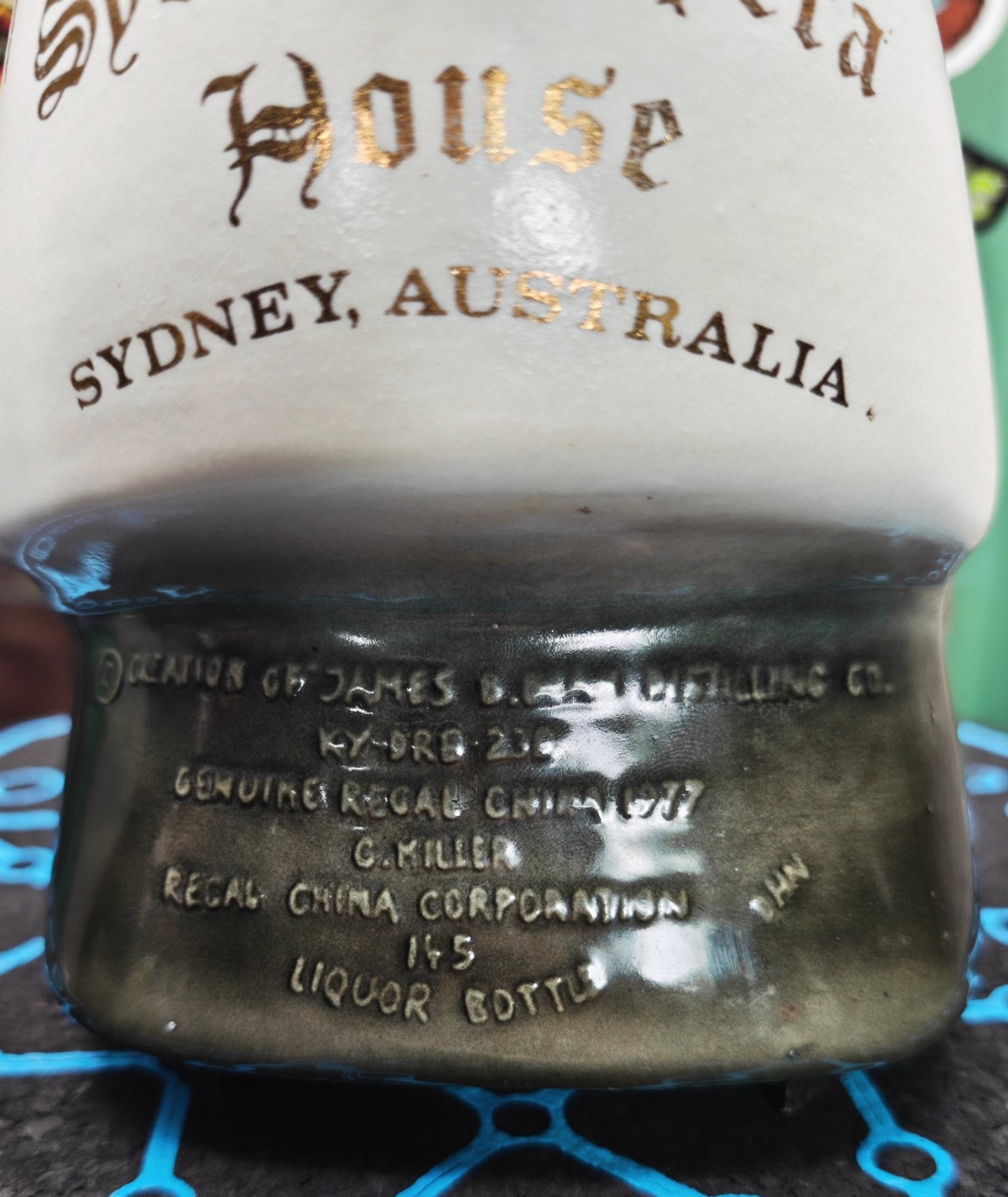 rare 1977 musical sydney opera house beams regal china bong