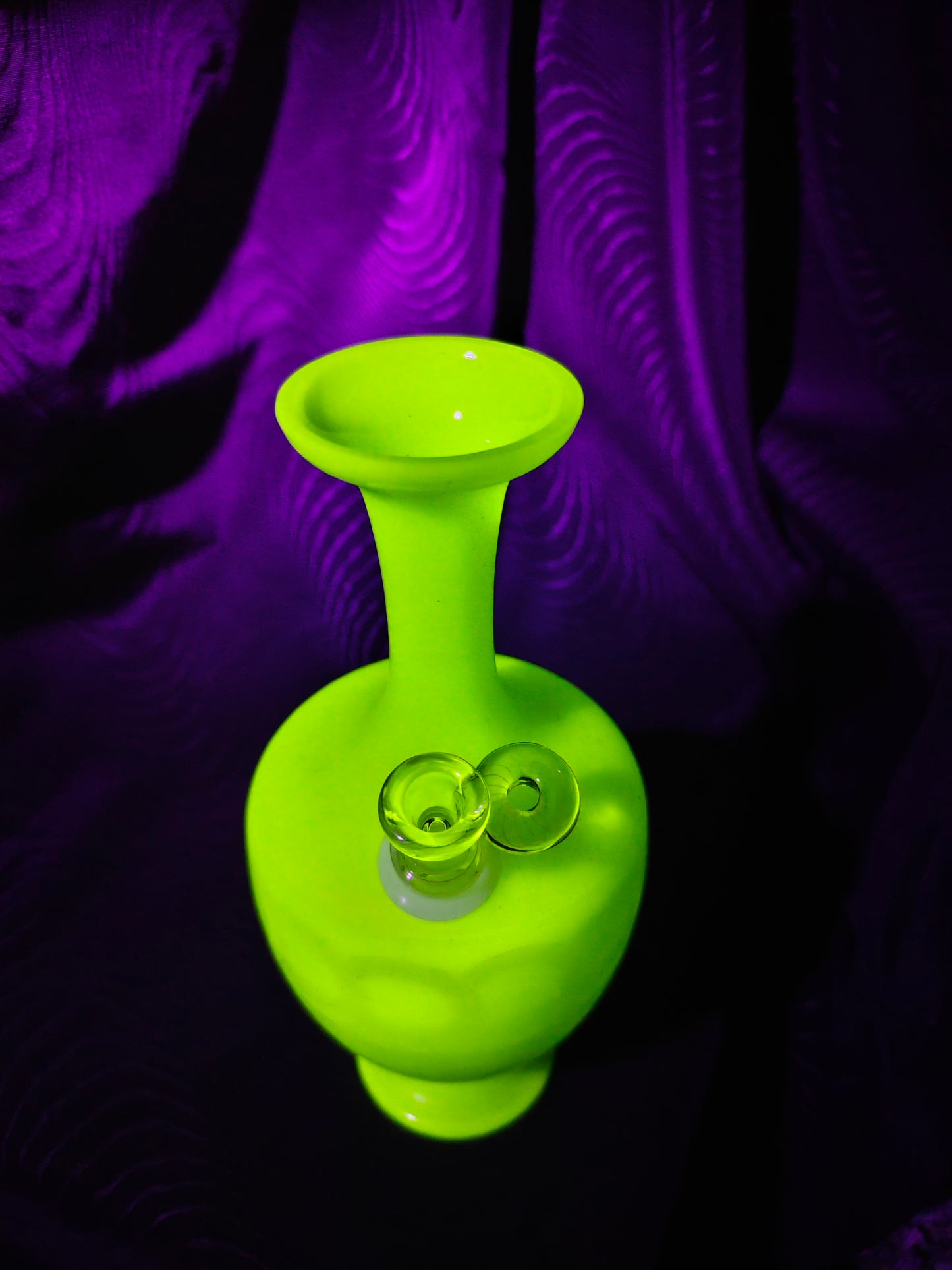 1890s french jadeite uranium glass bong with hand blown UV stem and bowl