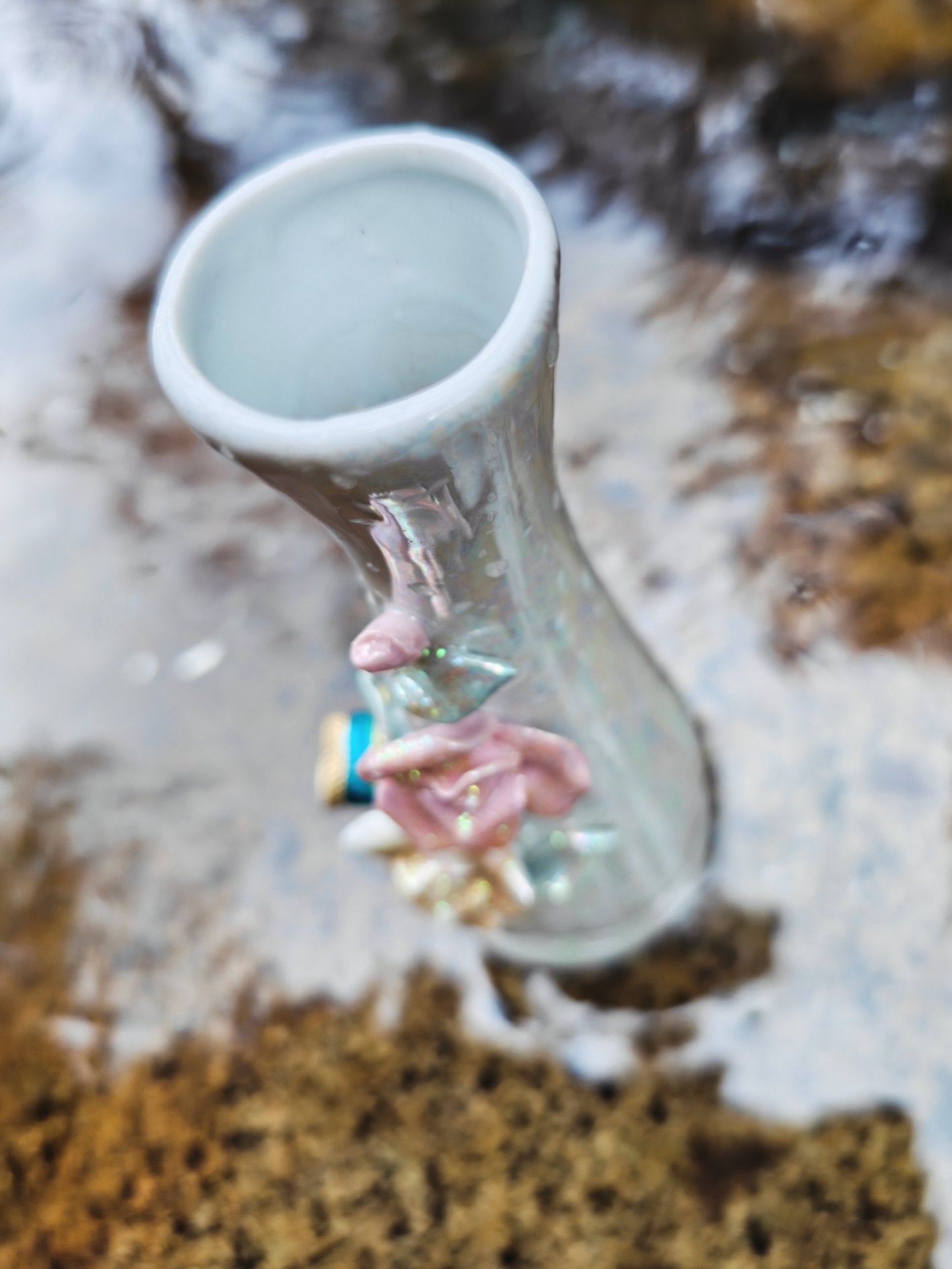 1940s made in japan iridescent floral glitter vase bong