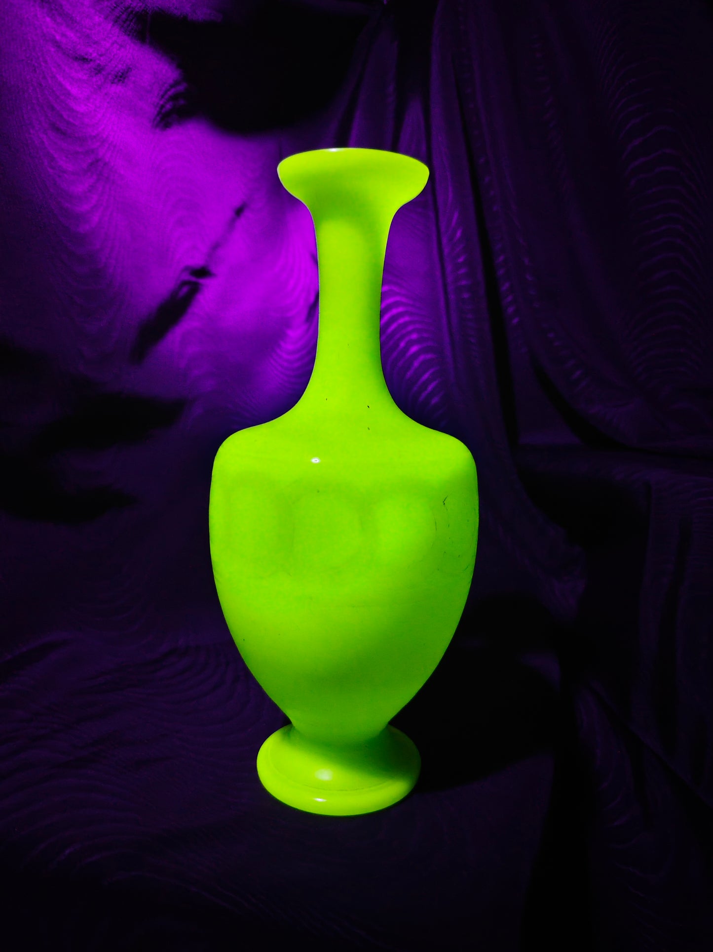 1890s french jadeite uranium glass bong with hand blown UV stem and bowl