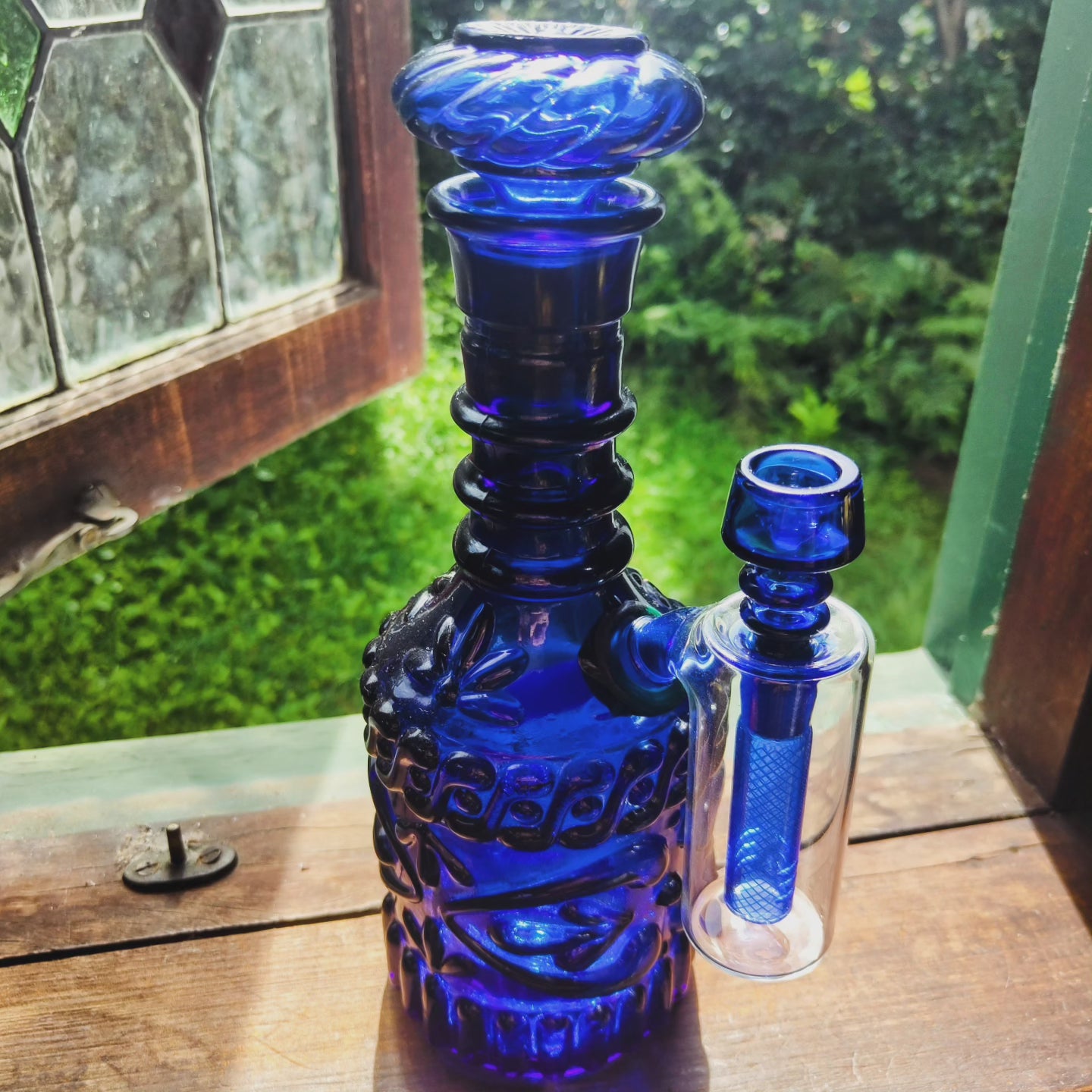 cobalt blue jim beam decanter bong with gatorbeug ash catcher