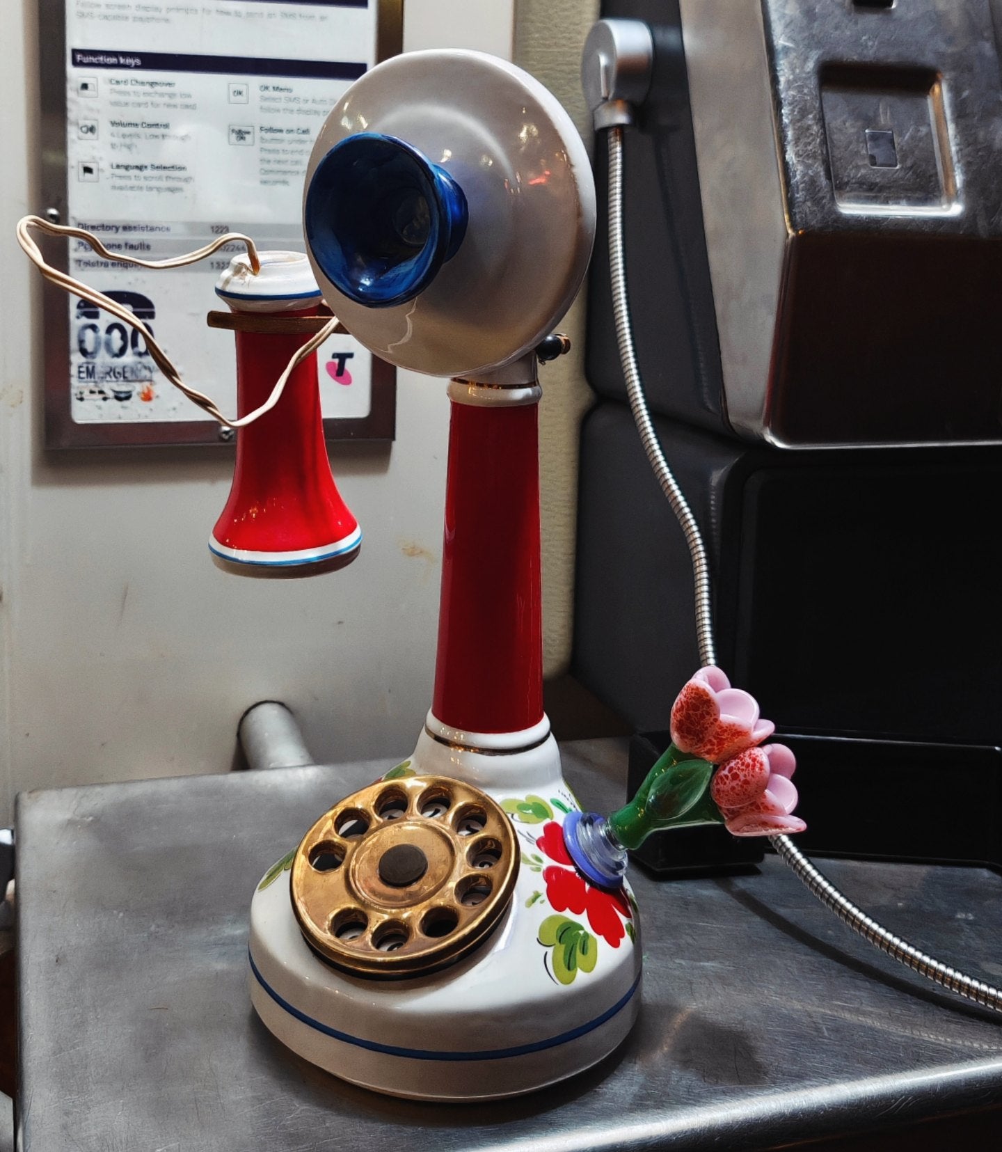 ultra rare 1973 french garnier yankee doodle phone bong