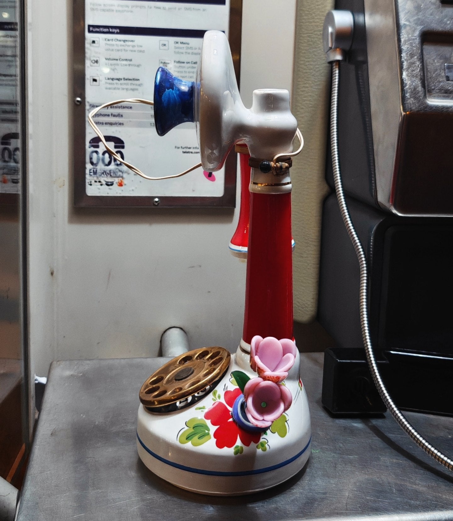 ultra rare 1973 french garnier yankee doodle phone bong