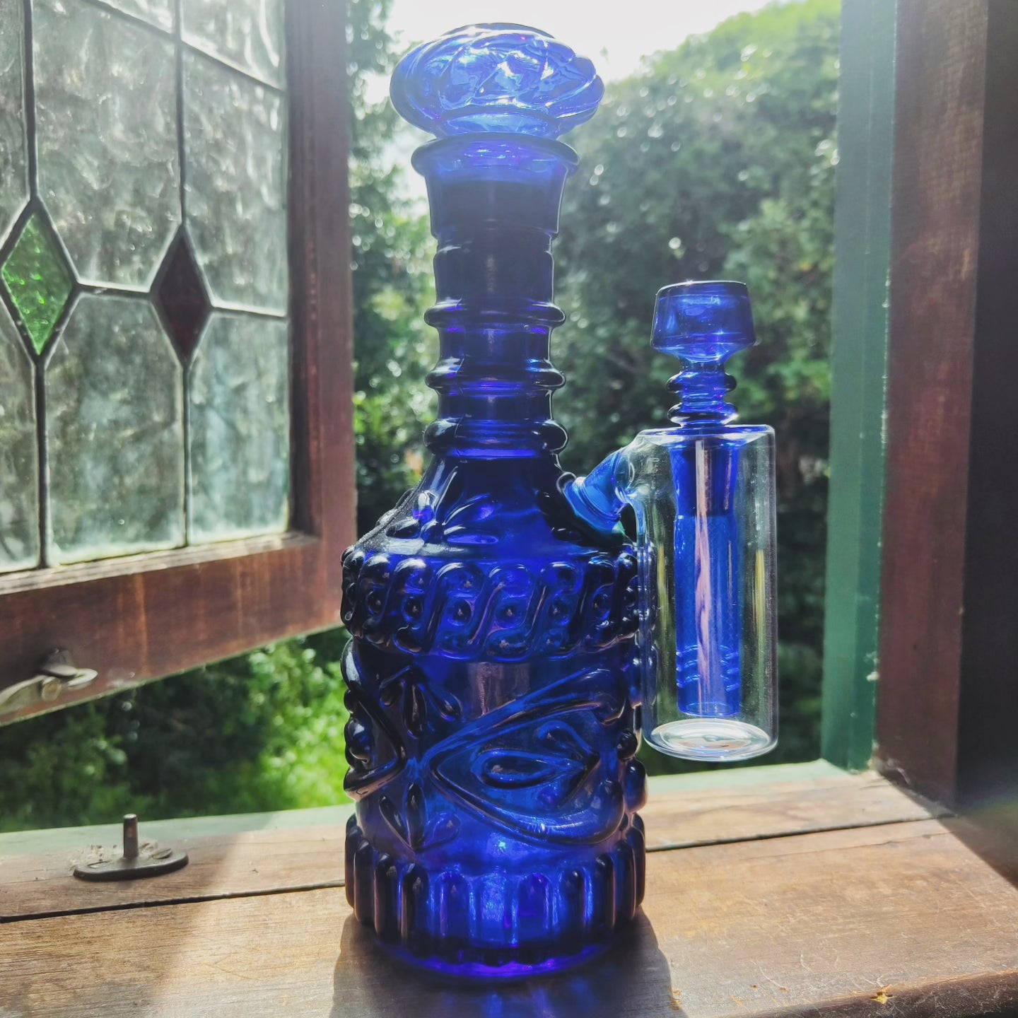 cobalt blue jim beam decanter bong with gatorbeug ash catcher