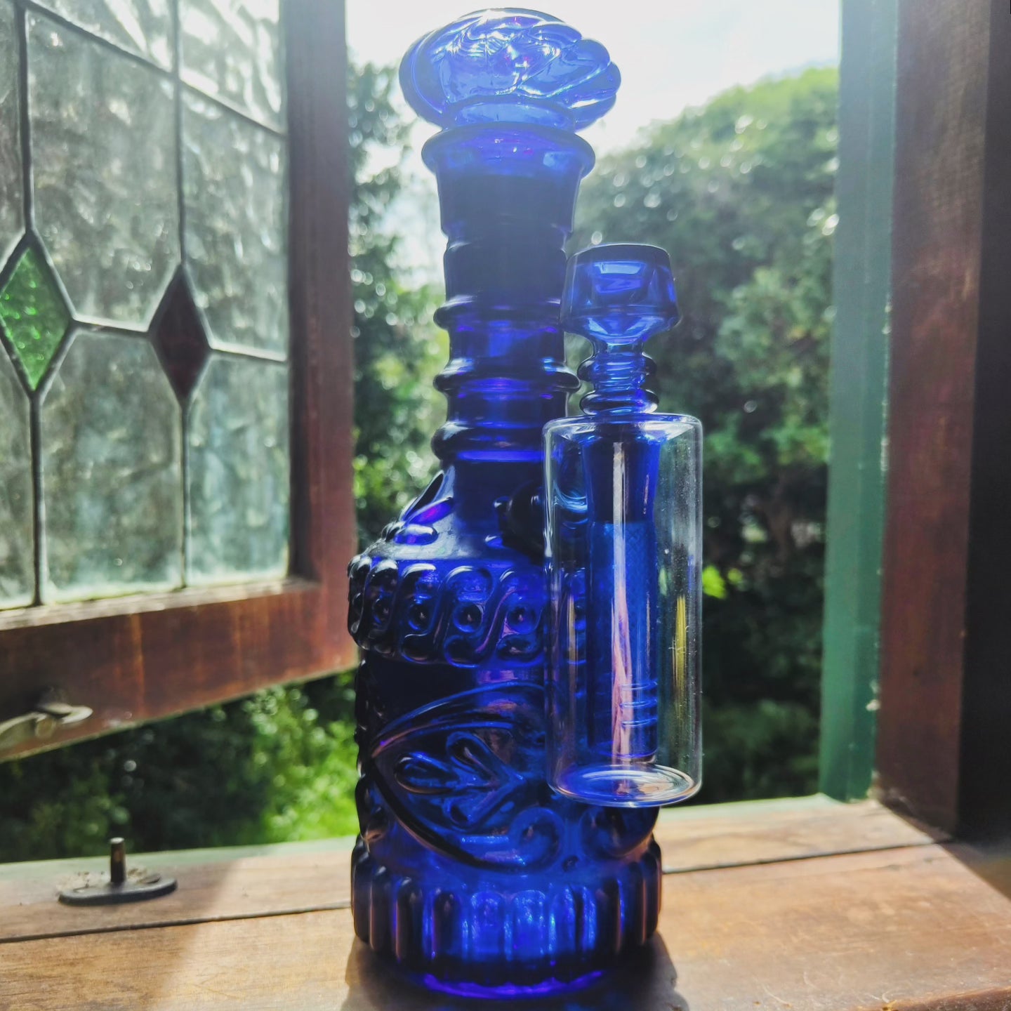 cobalt blue jim beam decanter bong with gatorbeug ash catcher